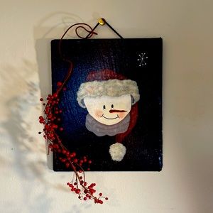 Slate wall deco. ⛄️ snowman and Holly berries.